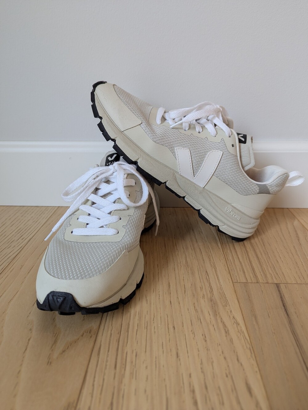 Veja Dekkan Alveomesh Sneaker Vibram